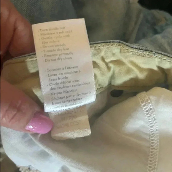 Paige Naomi Destroyed Light Wash Jean Size 29 - Picture 4 of 6